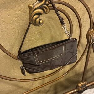 Coach Patent leather Brown Leather Wristlet